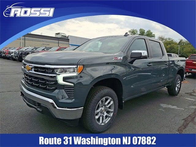 2026 Chevrolet Silverado 1500 LT Crew Cab 4WD
