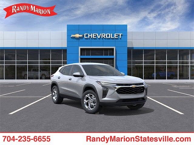 2026 Chevrolet Trax LS FWD