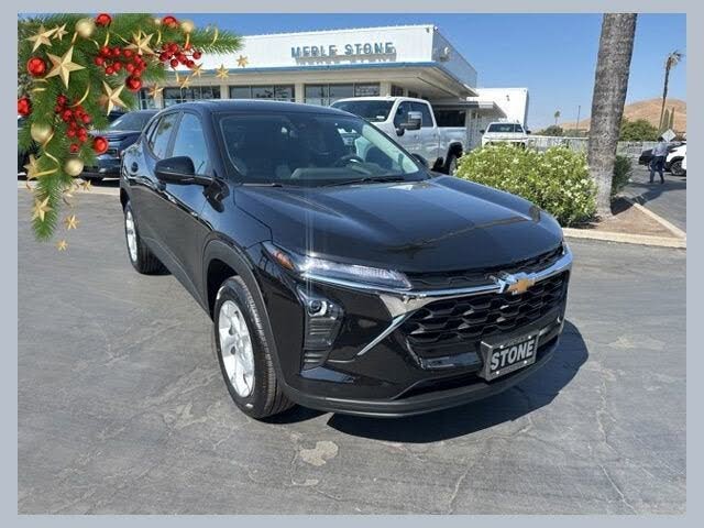 2026 Chevrolet Trax LS FWD