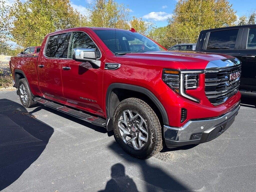 2026 GMC Sierra 1500 SLT Crew Cab 4WD
