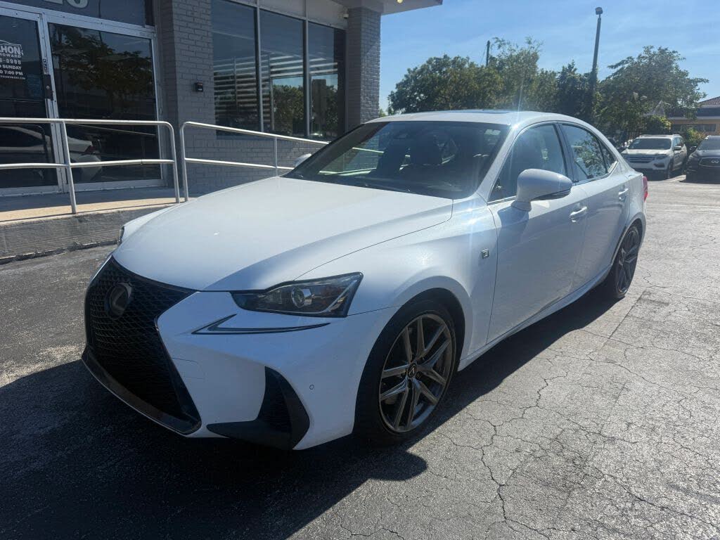 2019 Lexus IS 300 RWD
