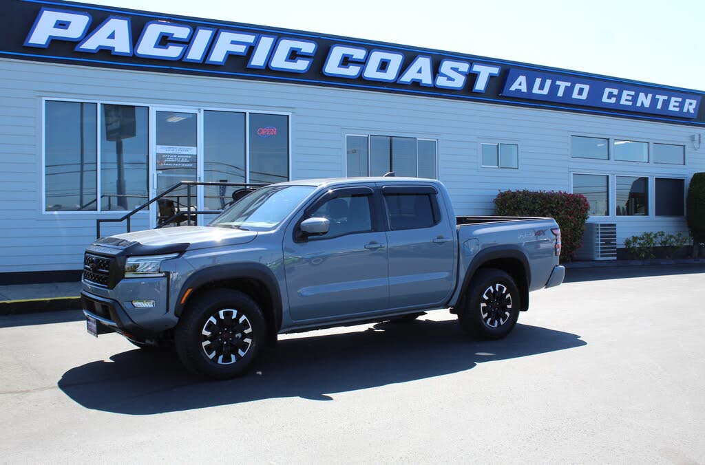 2023 Nissan Frontier PRO-4X Crew Cab 4WD