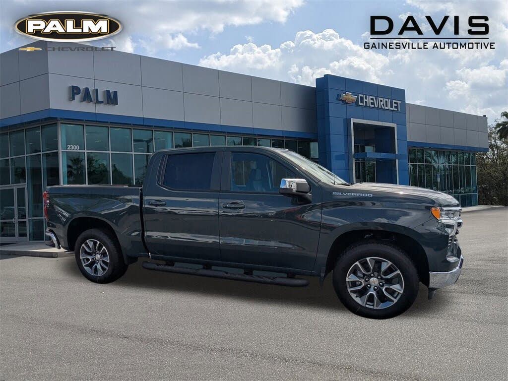 2026 Chevrolet Silverado 1500 LT Crew Cab RWD