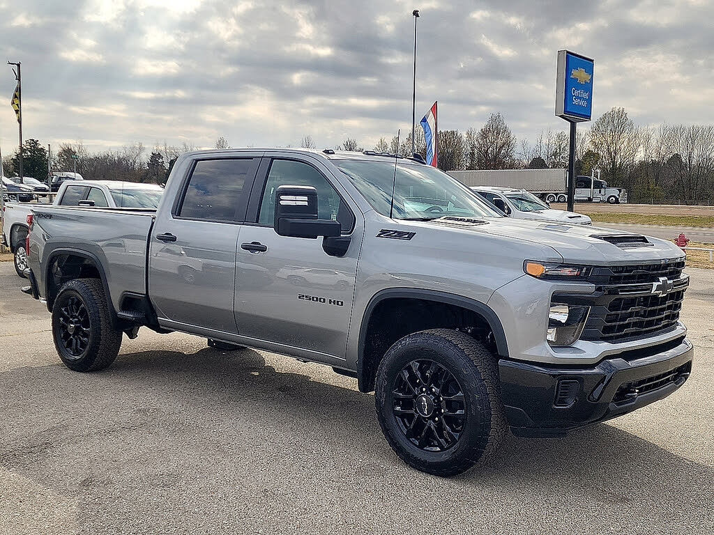 2026 Chevrolet Silverado 2500HD Custom Crew Cab 4WD