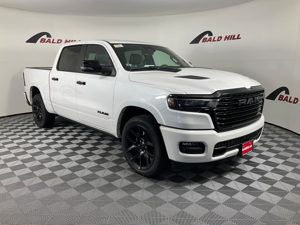 2026 RAM 1500 Laramie Crew Cab 4WD
