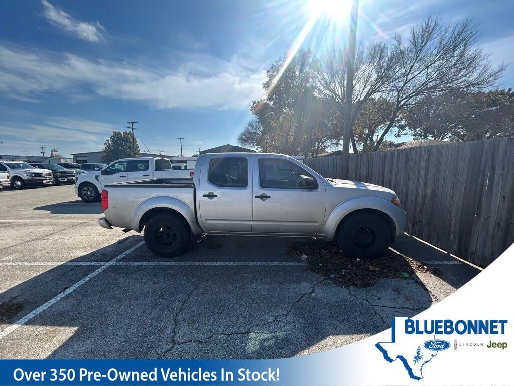 2019 Nissan Frontier SV V6 Crew Cab RWD