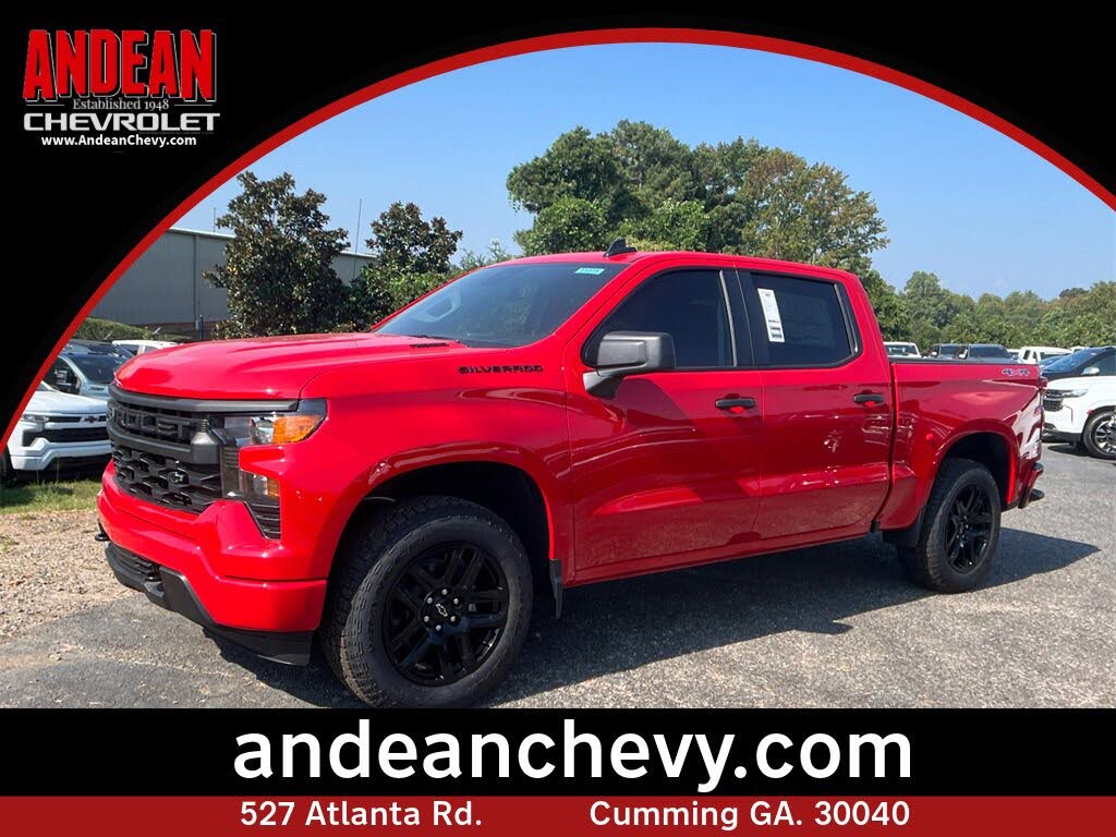 2026 Chevrolet Silverado 1500 Custom Crew Cab 4WD