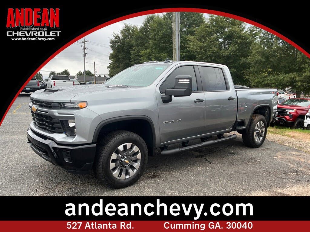 2026 Chevrolet Silverado 2500HD Custom Crew Cab 4WD