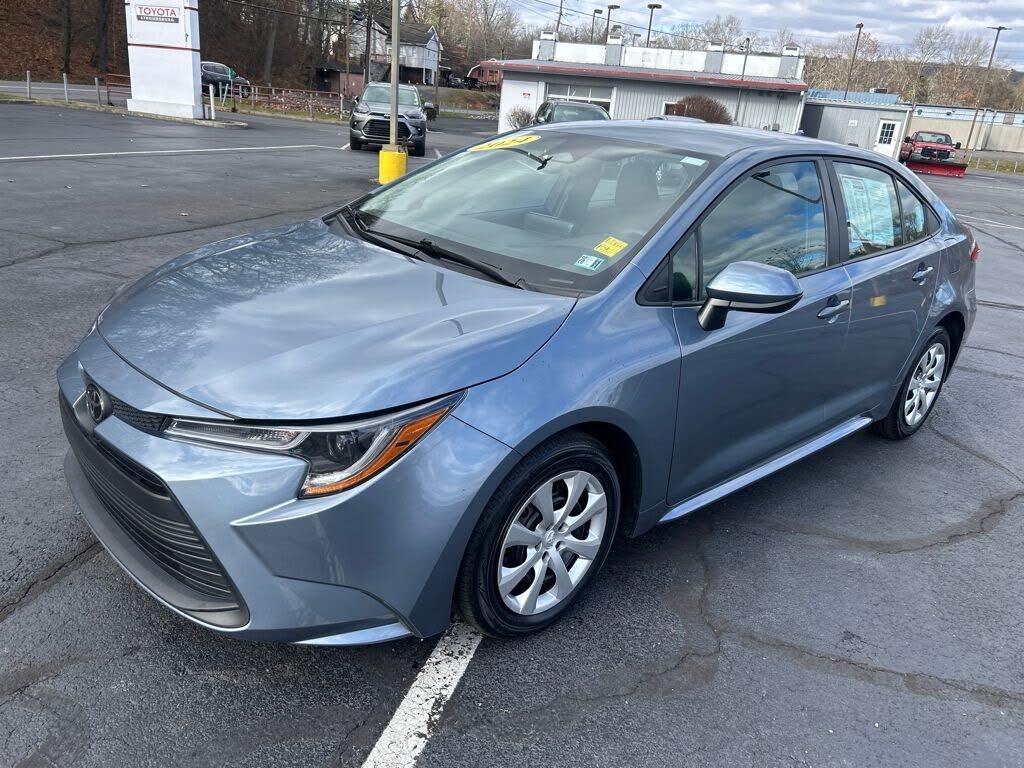 2024 Toyota Corolla LE FWD