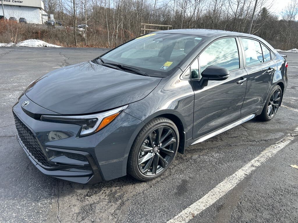 2025 Toyota Corolla SE FWD