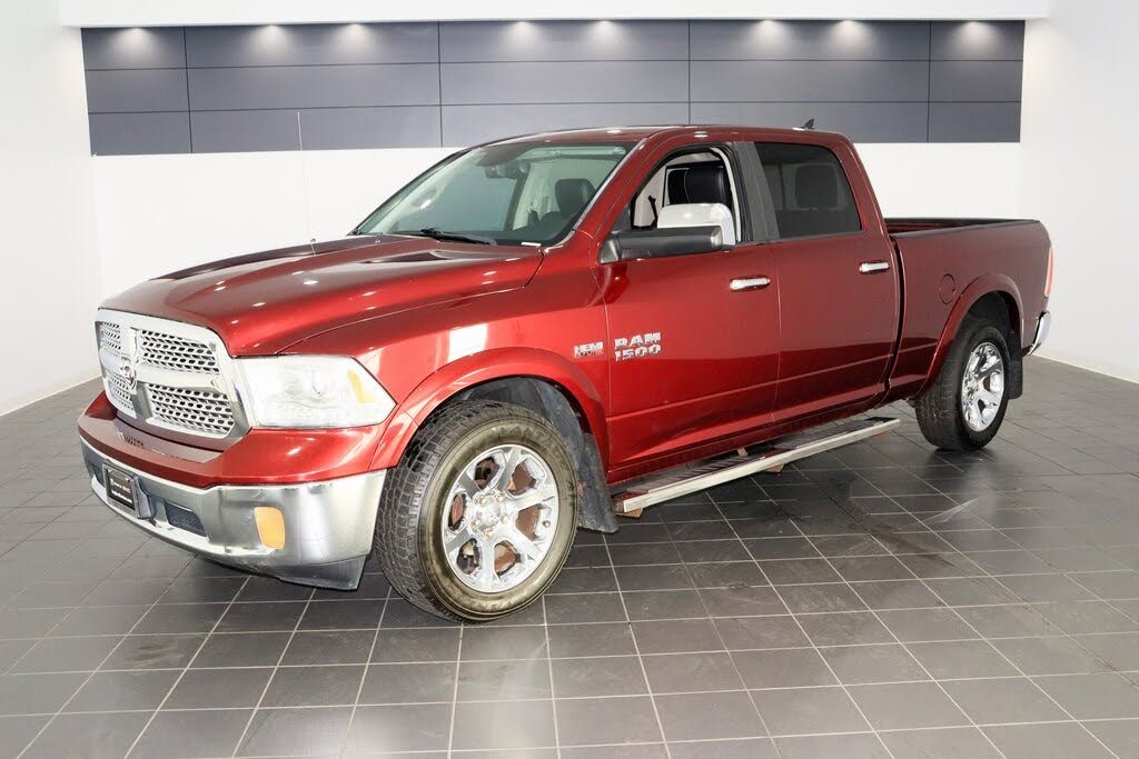 2016 RAM 1500 Laramie Crew Cab 4WD