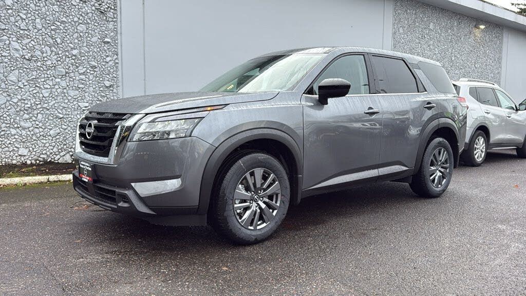 2025 Nissan Pathfinder S 4WD