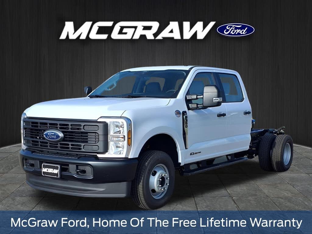 2026 Ford F-350 Super Duty Chassis XL Crew Cab DRW 4WD