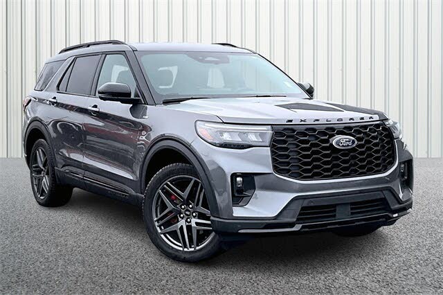 2025 Ford Explorer ST-Line AWD