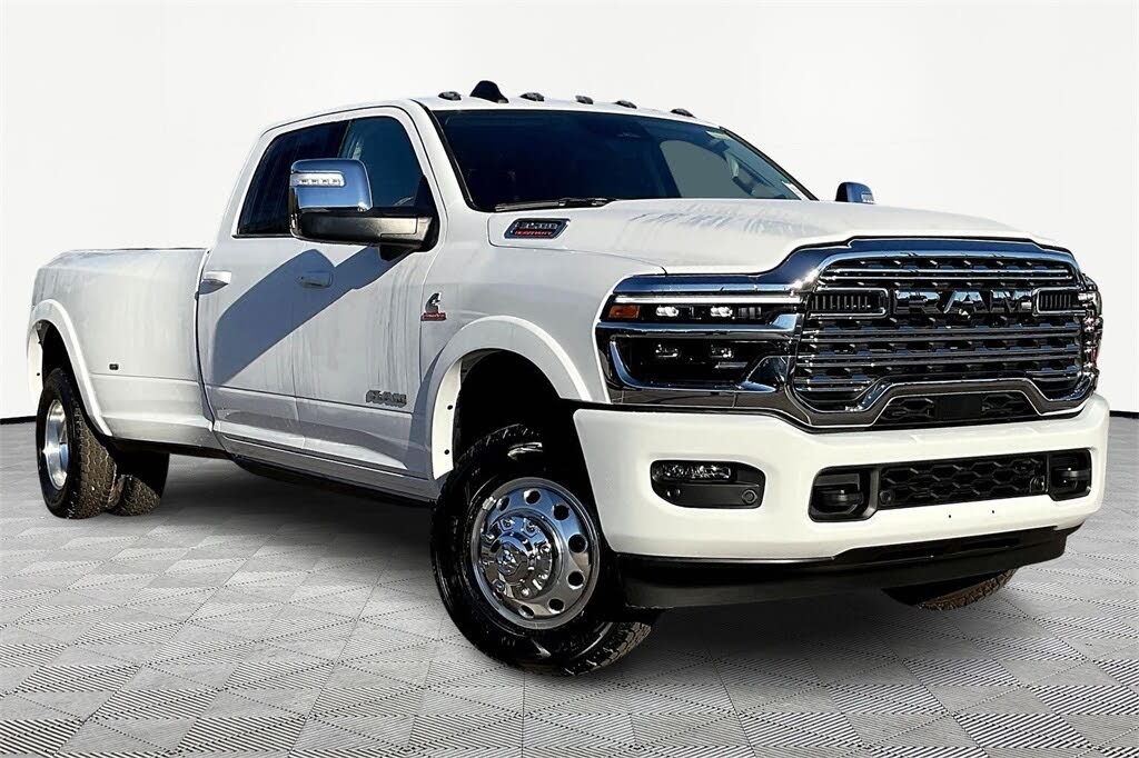 2026 RAM 3500 Limited Crew Cab LB DRW 4WD