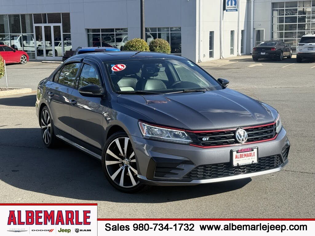 2018 Volkswagen Passat V6 GT FWD