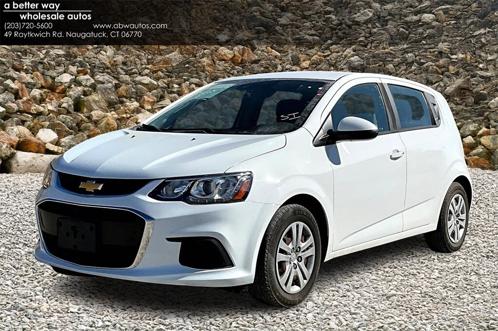 2020 Chevrolet Sonic LT Fleet Hatchback FWD
