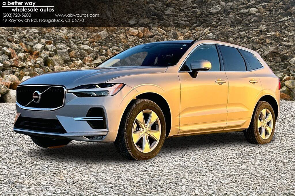 2022 Volvo XC60 B5 Momentum AWD