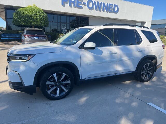 2023 Honda Pilot Touring AWD