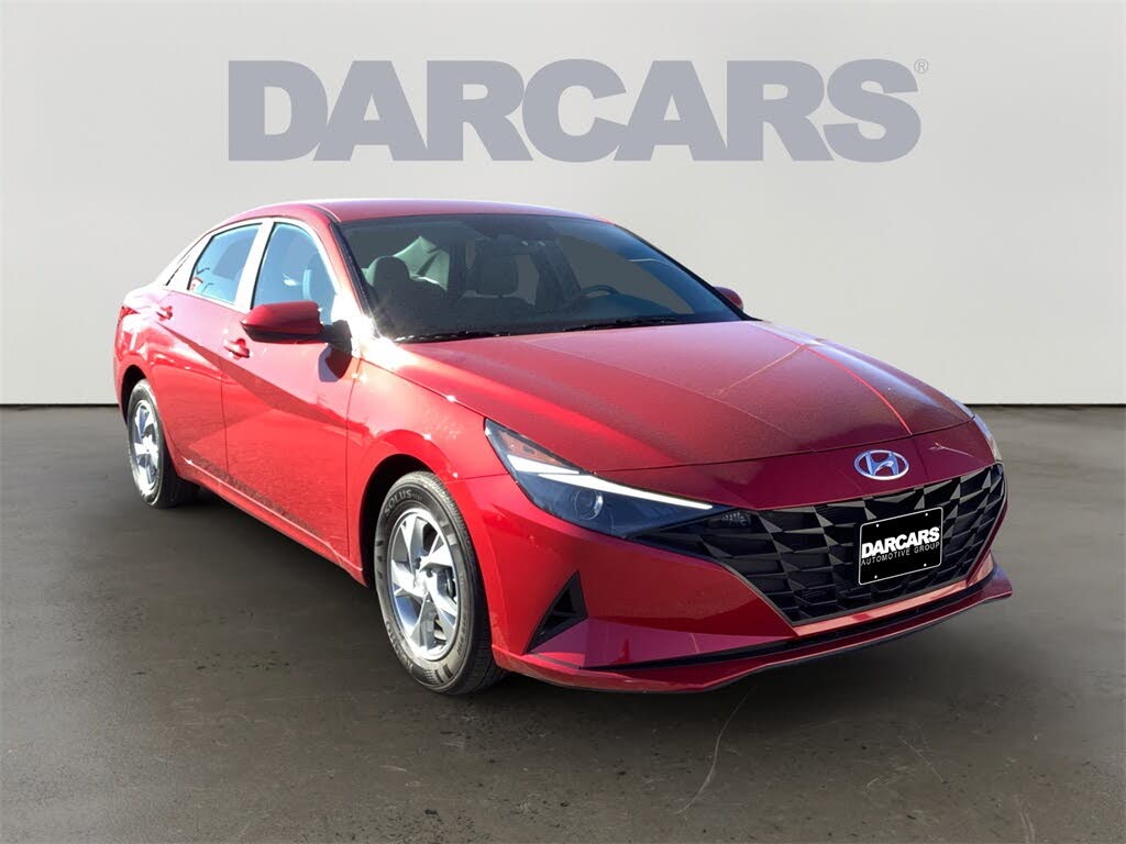 2023 Hyundai Elantra SE FWD