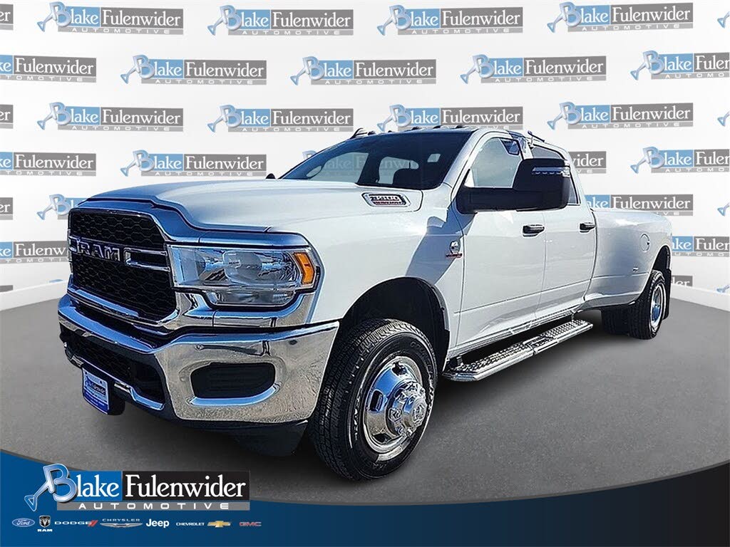 2024 RAM 3500 Tradesman Crew Cab LB DRW 4WD