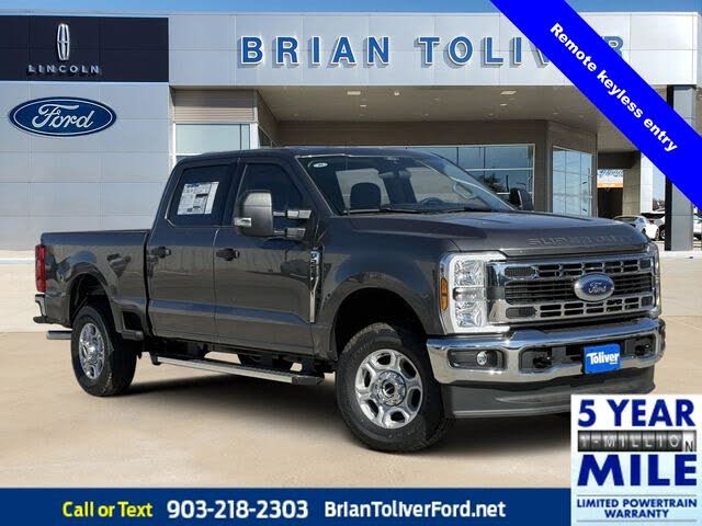 2026 Ford F-250 Super Duty XLT Crew Cab 4WD
