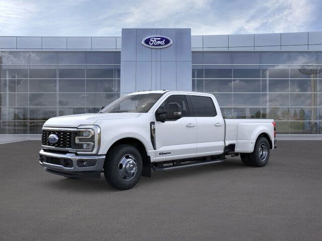 2026 Ford F-350 Super Duty Lariat Crew Cab LB DRW RWD
