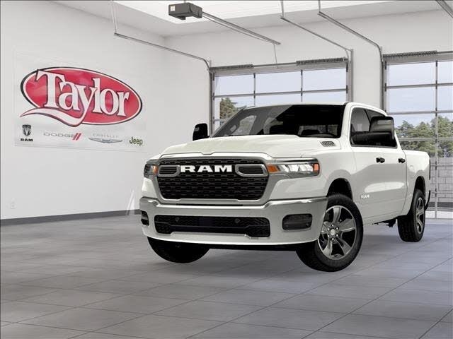 2026 RAM 1500 Tradesman Crew Cab 4WD