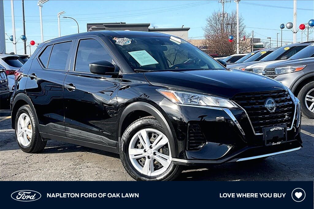 2022 Nissan Kicks S FWD