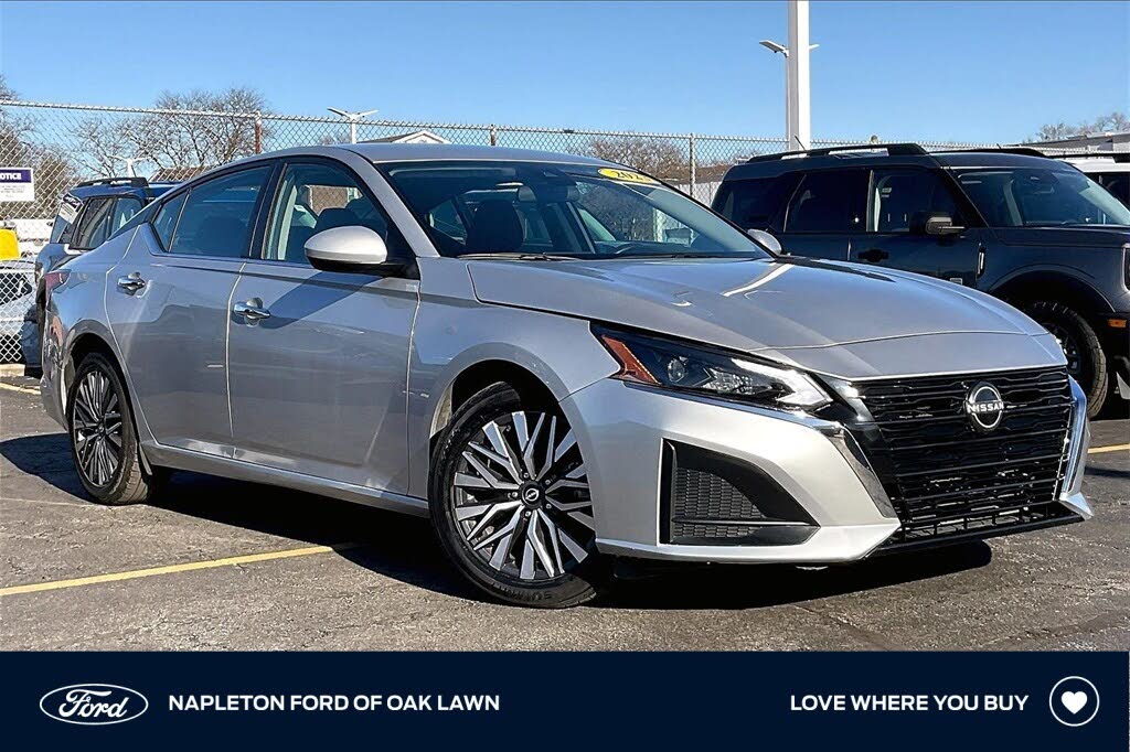 2023 Nissan Altima 2.5 SV FWD