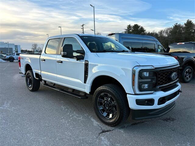 2024 Ford F-250 Super Duty XL Crew Cab 4WD