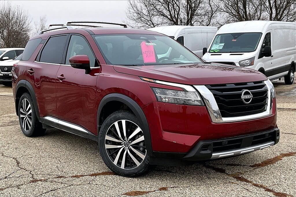 2024 Nissan Pathfinder Platinum FWD