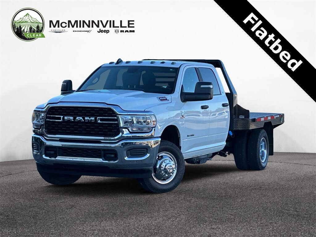 2024 RAM 3500 Chassis SLT Crew Cab LB DRW 4WD