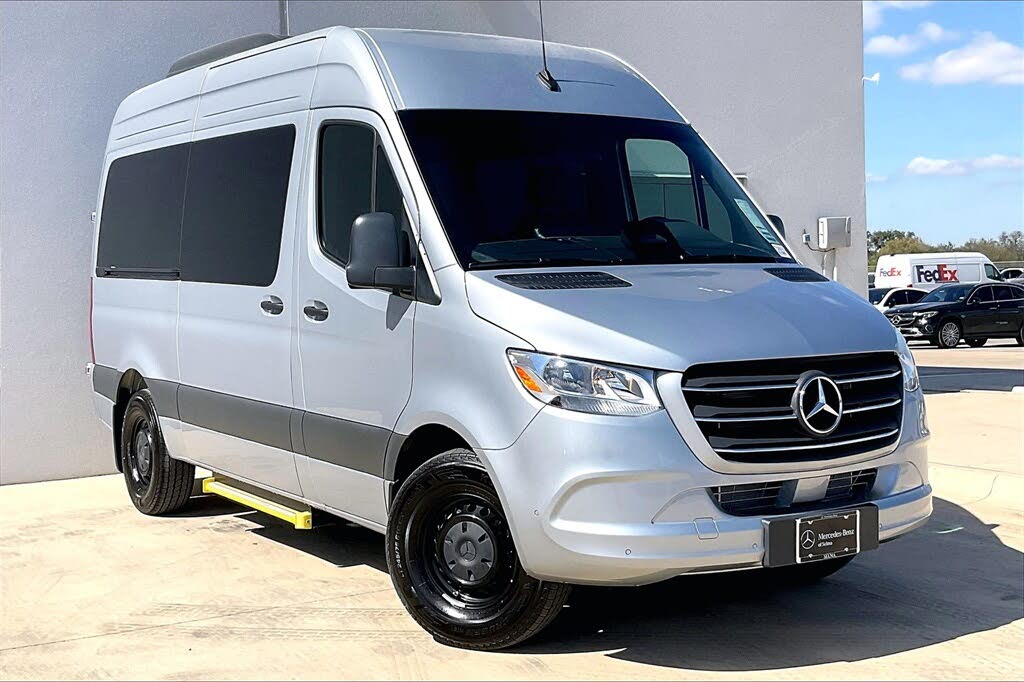 2025 Mercedes-Benz Sprinter 2500 144 Passenger Van RWD