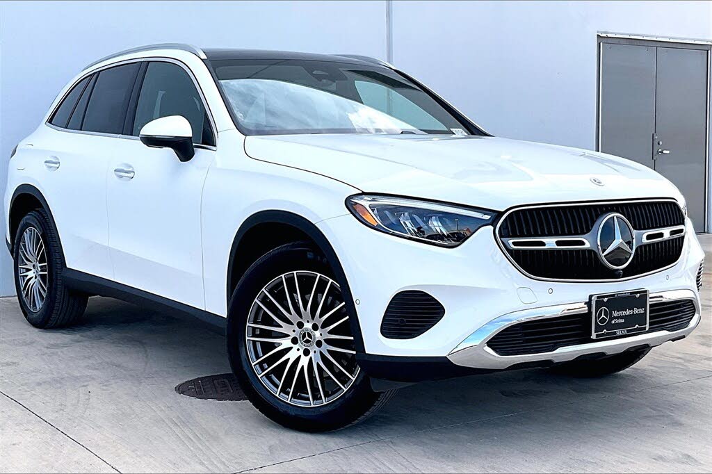 2026 Mercedes-Benz GLC 300 4MATIC