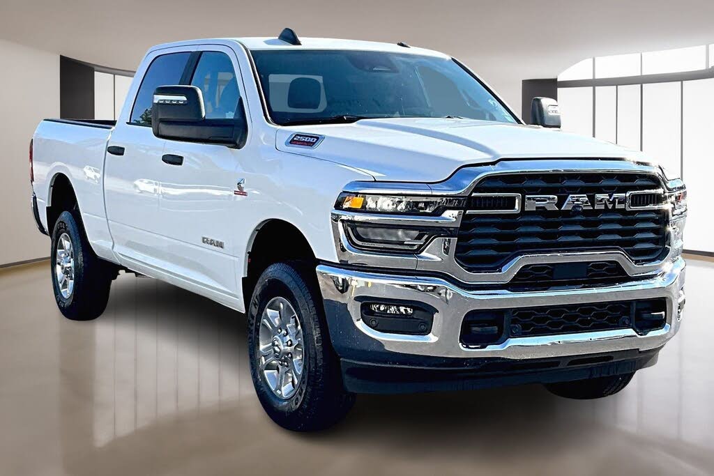 2026 RAM 2500 Big Horn Crew Cab 4WD