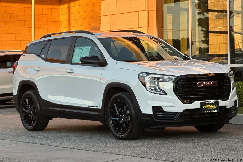 2024 GMC Terrain SLE FWD