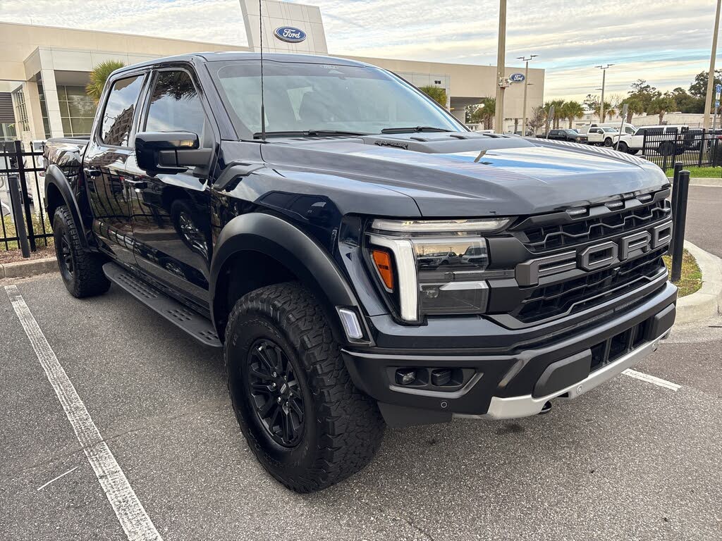 2025 Ford F-150 Raptor SuperCrew 4WD