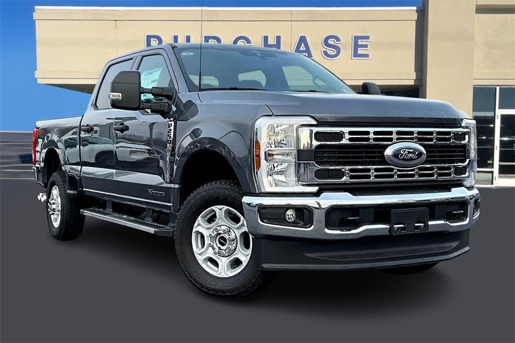 2026 Ford F-250 Super Duty XLT Crew Cab 4WD