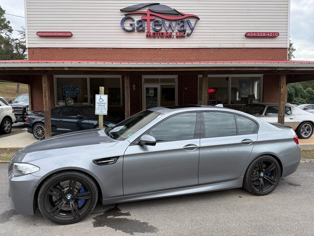 2013 BMW M5 RWD