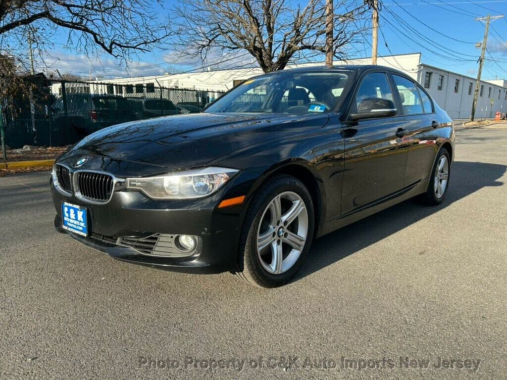 2014 BMW 3 Series 328i xDrive Sedan AWD