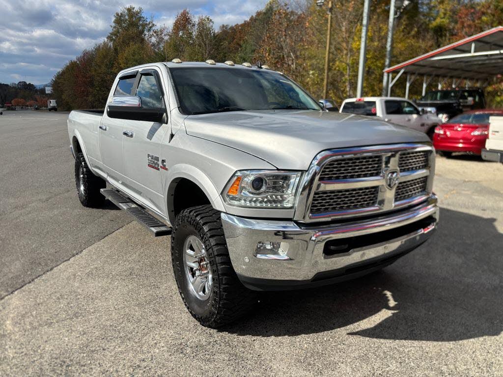 2018 RAM 3500 Laramie Crew Cab LB 4WD