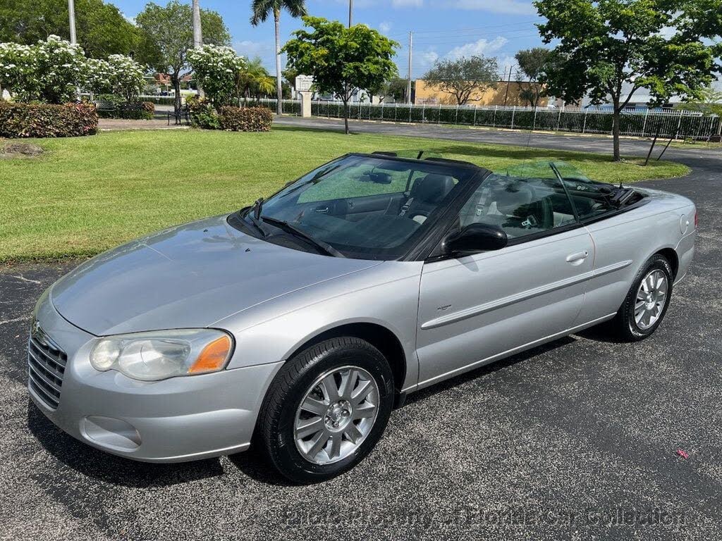 2004 Chrysler Sebring Touring Convertible FWD