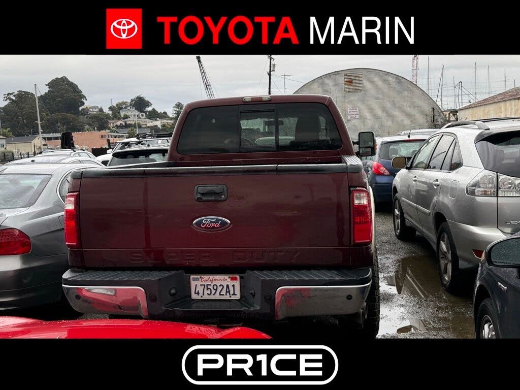 2011 Ford F-350 Super Duty Lariat Crew Cab 4WD