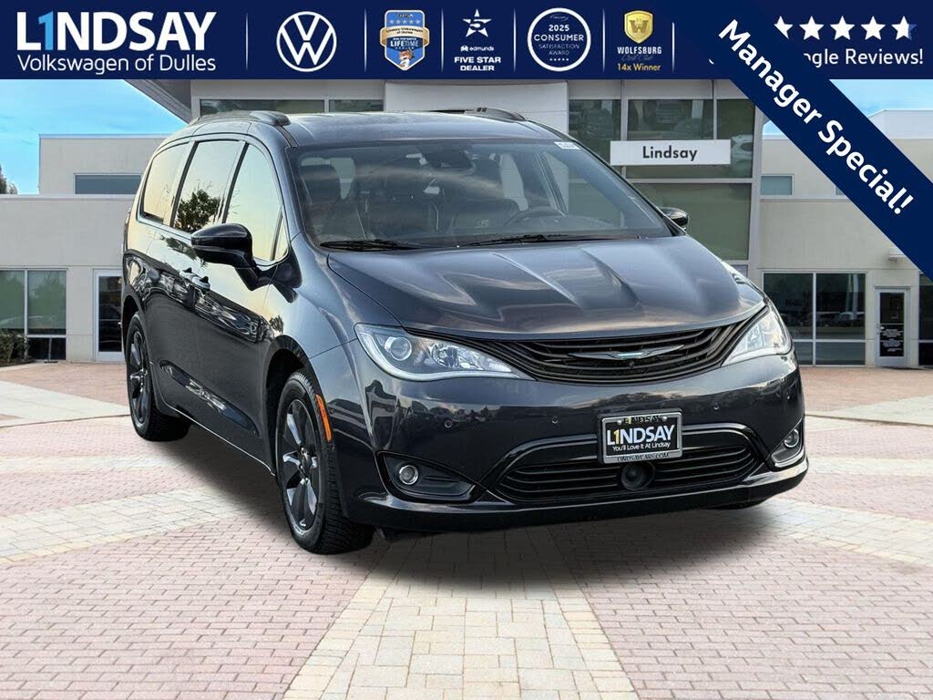 2019 Chrysler Pacifica Hybrid Limited FWD
