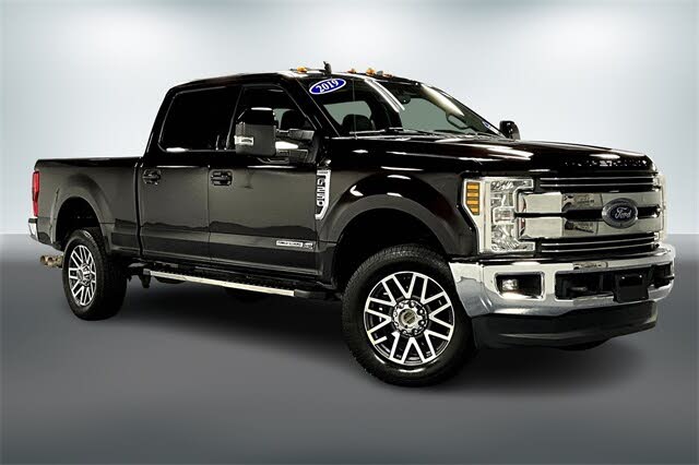 2019 Ford F-250 Super Duty Lariat Crew Cab 4WD