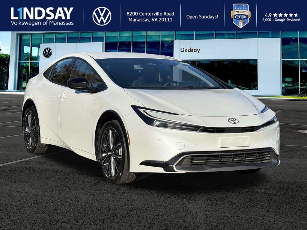 2024 Toyota Prius XLE FWD