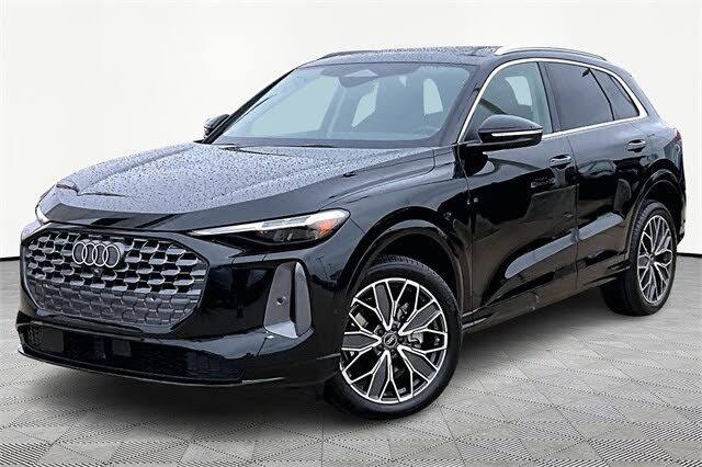 2025 Audi Q5 quattro Premium Plus 40 TFSI