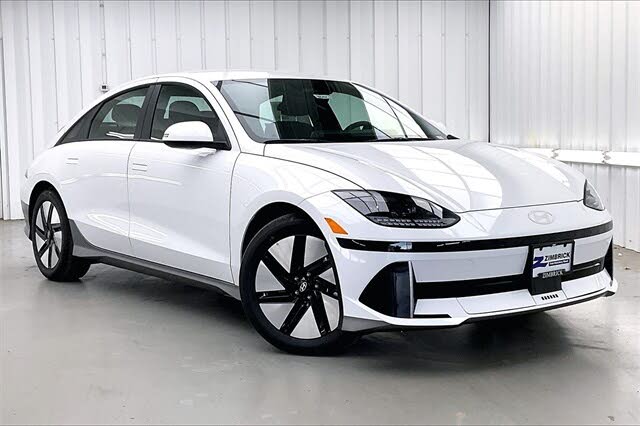 2025 Hyundai Ioniq 6 SE RWD
