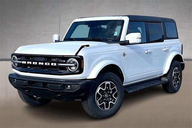 2025 Ford Bronco Outer Banks 4-Door 4WD